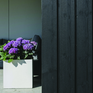 Thermory Spruce Vivid Opaque Black