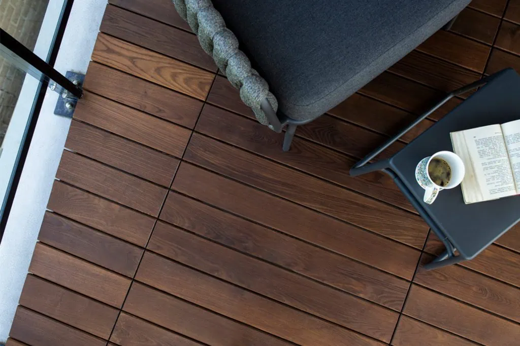 Danzer_Thermory_thermo-ash_quick-deck_decking-1024x683